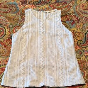 41 Hawthorn White Textured Sleeveless Blouse